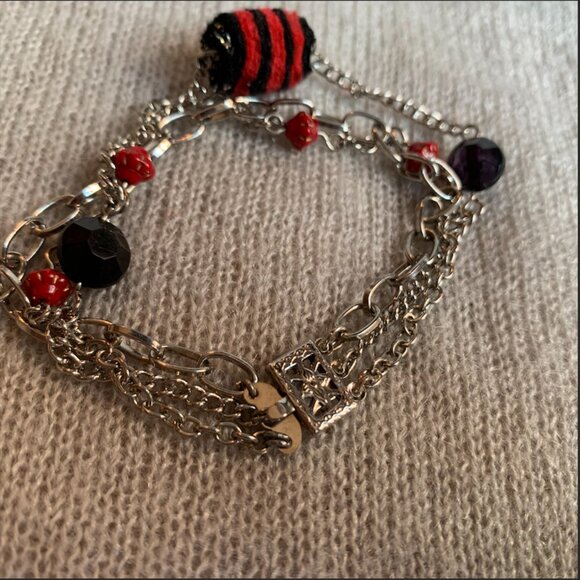 CREATION - Recycle fabric Pompom bracelet beads chains Red black - Picture 3 of 6